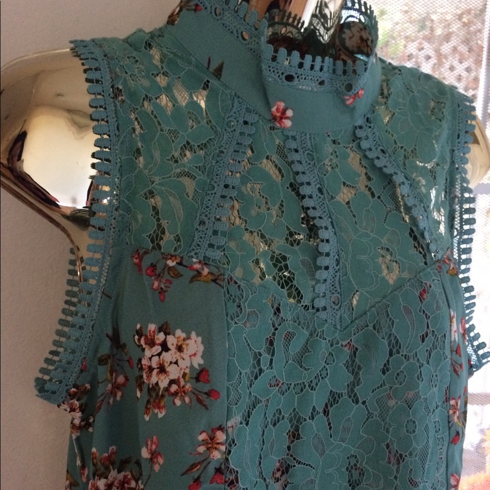 Teal Lace Floral Sleeveless Top